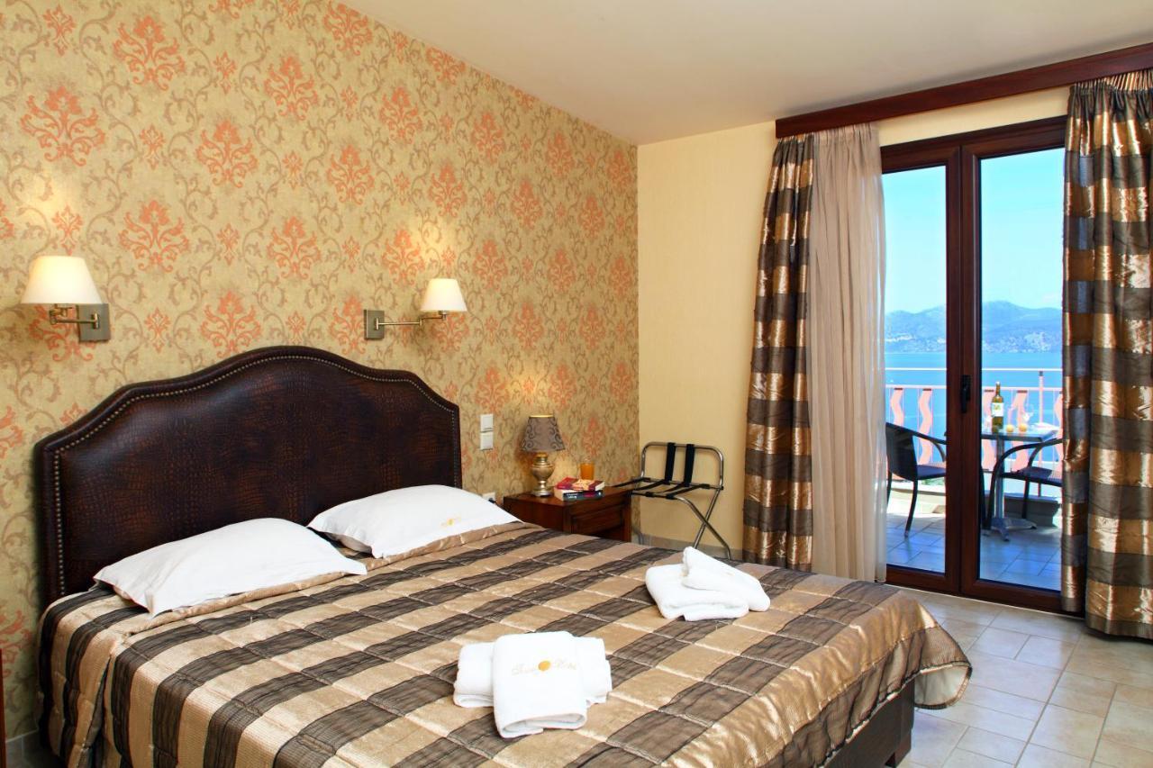 Hotel Tesoro Nikiana Eksteriør billede