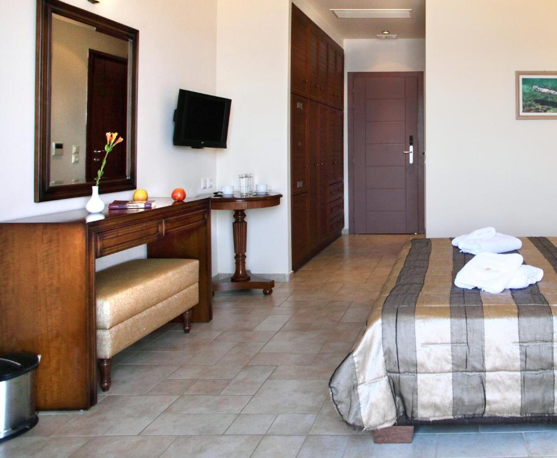 Hotel Tesoro Nikiana Eksteriør billede