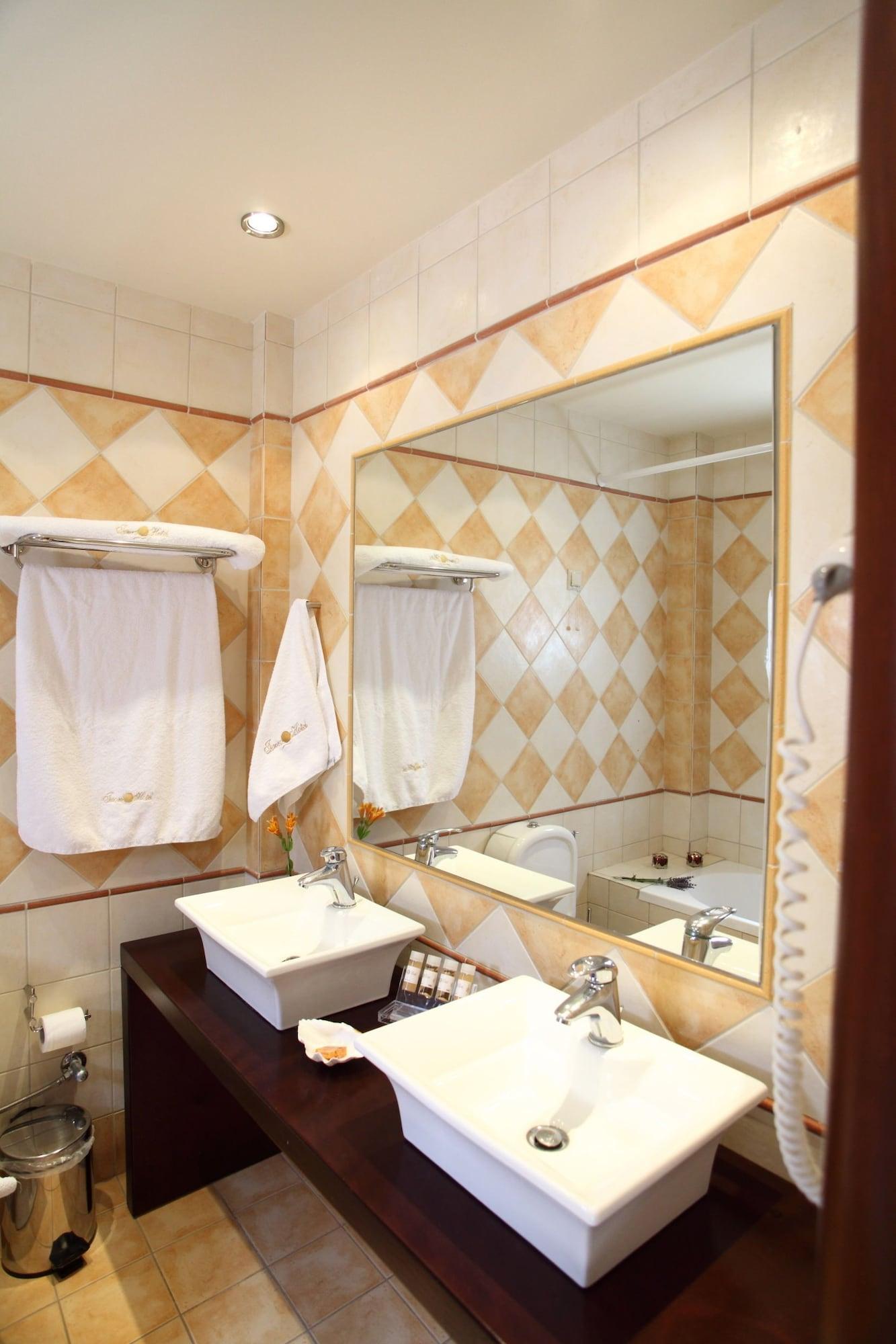 Hotel Tesoro Nikiana Eksteriør billede