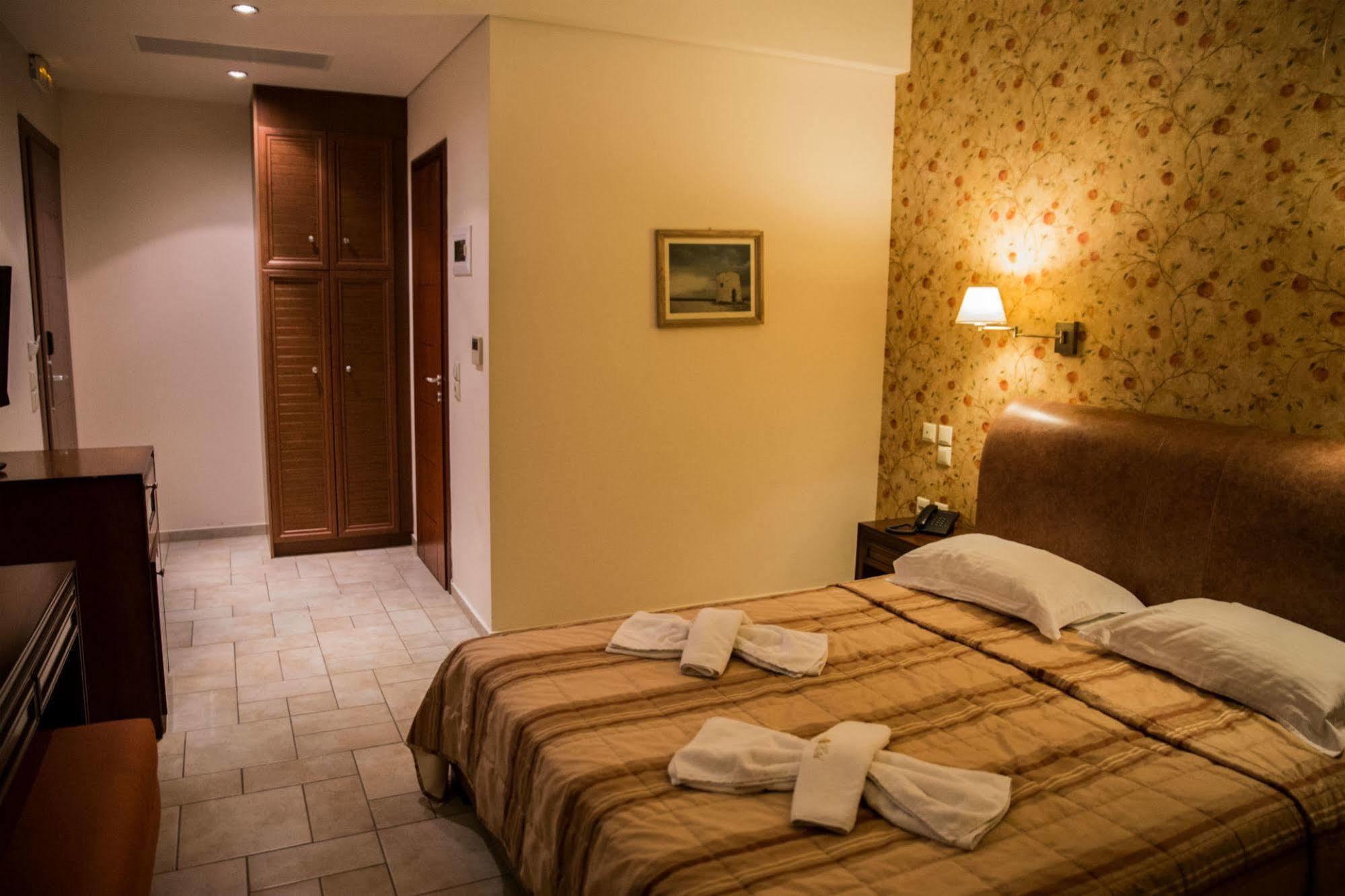 Hotel Tesoro Nikiana Eksteriør billede